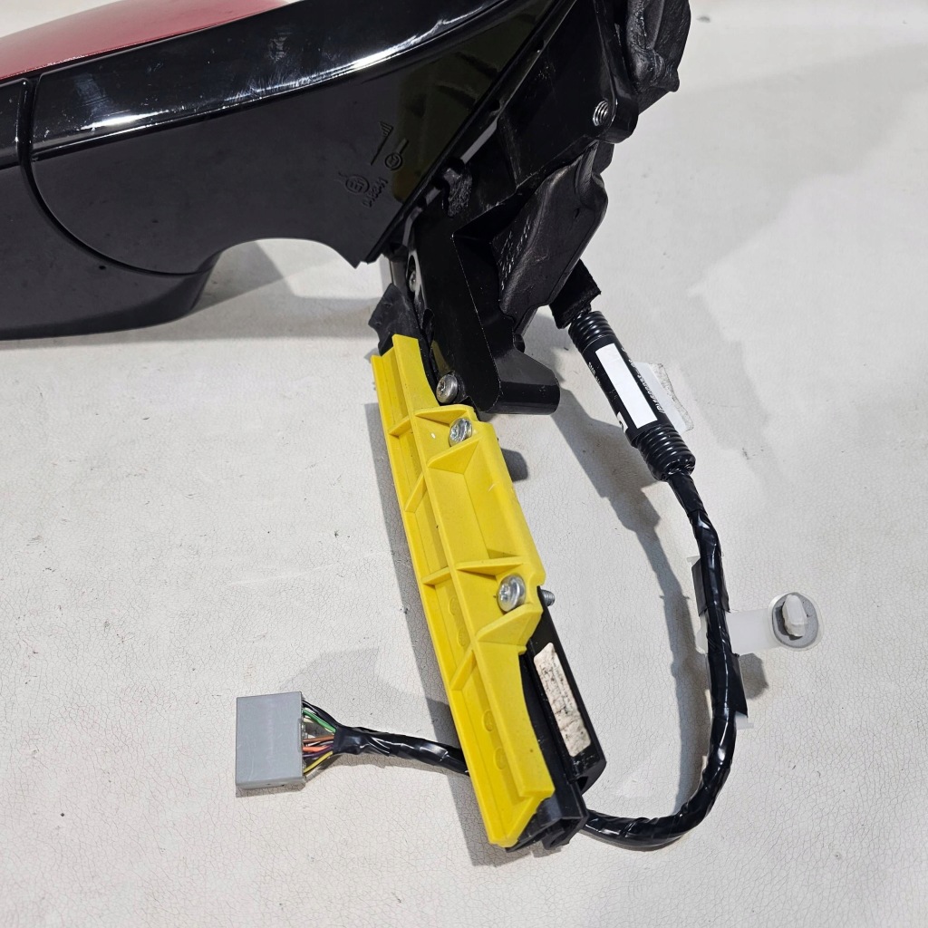 фото №12, Зеркало правое tesla model s plaid 2023r 1622233-98-f 13pin