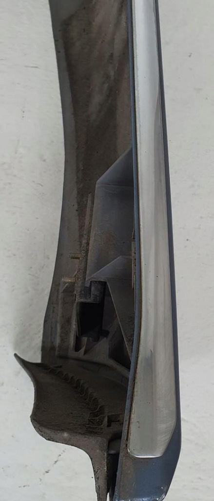 Бампер задні задній mercedes w124 універсал Зі Шроту