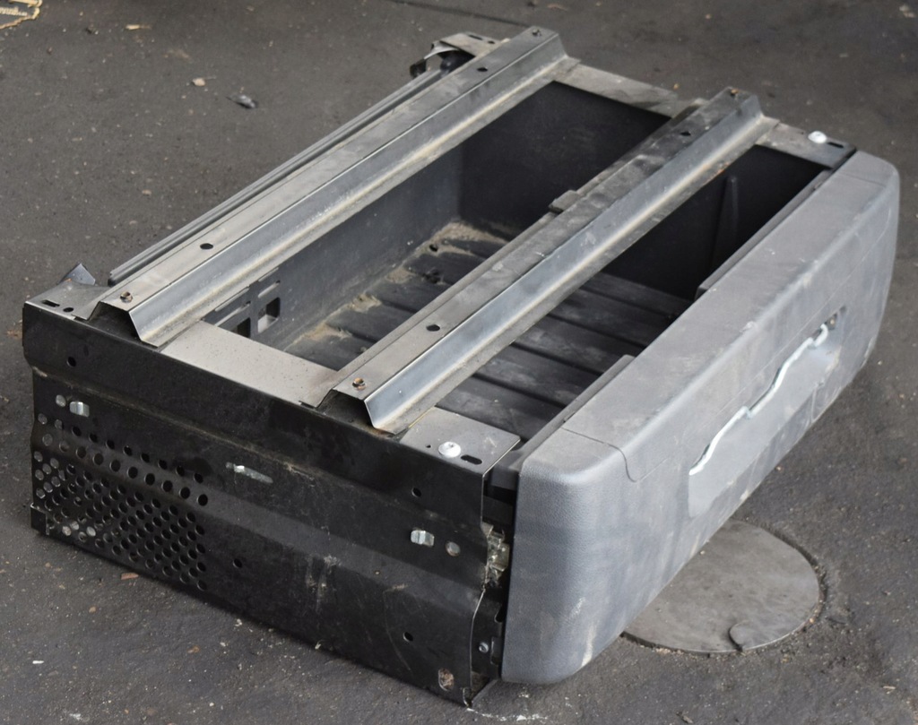 фото №5, Ящик нижняя бардачок кабины mercedes actros