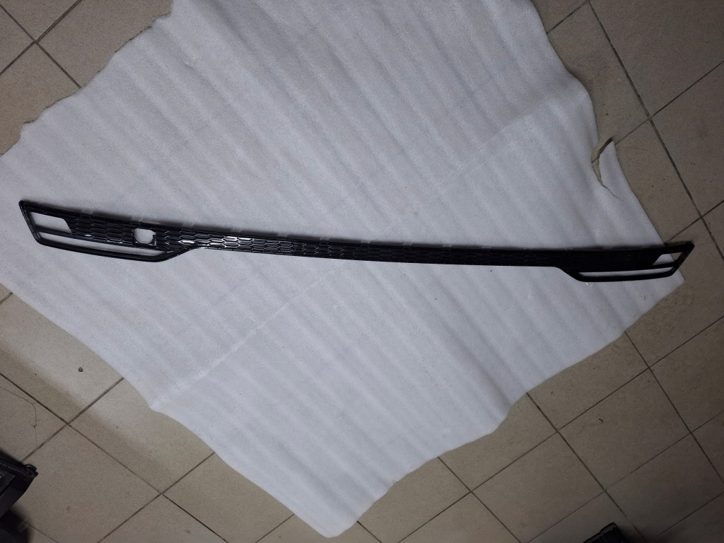 фото №1, Kia sorento iv накладка бампера задняя диффузор 86696-p2010