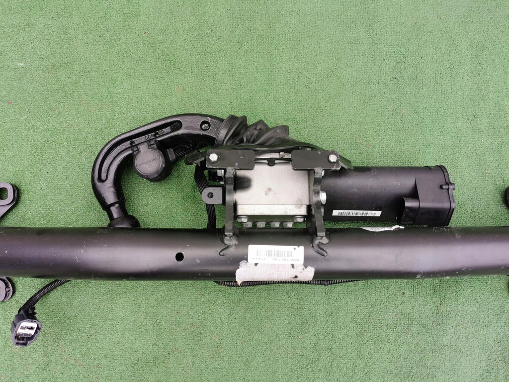 фото №9, Hak буксировочный jaguar f-pace nk8m-17k817-aa