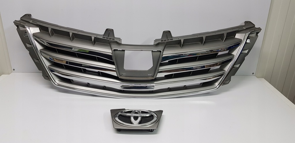 Toyota alphard 08-14 решётка  решётка радиатора хром бампер Киев