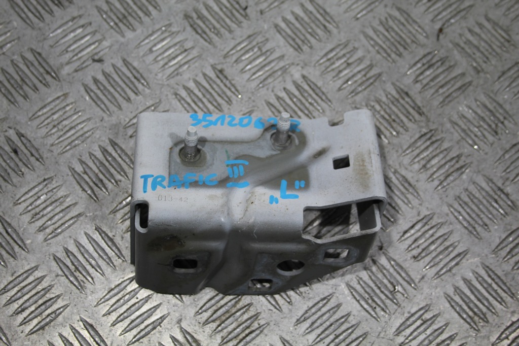 фото №1, Кронштейн кронштейн петля левая trafic iii 3 3512063r