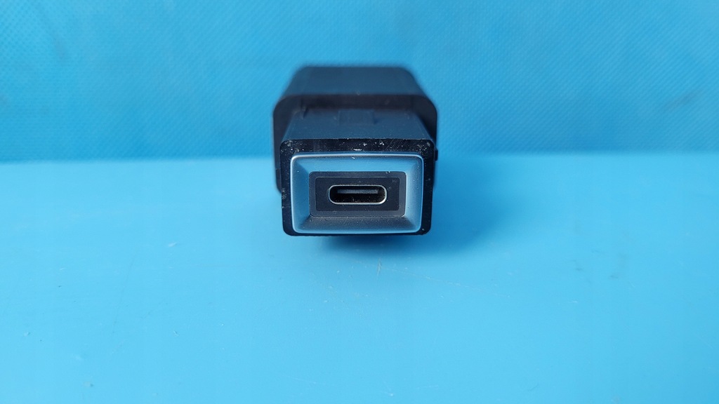 фото №10, Peugeot 308 iii p5 21r разъём port usb-c 98483947vv 9848394880