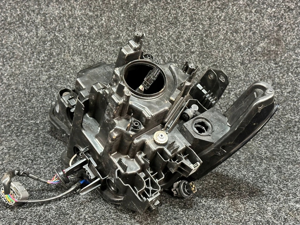 фото №8, Mazda 3 iii bp 19- лампа правая перед передняя 9 pin bcjh-51030