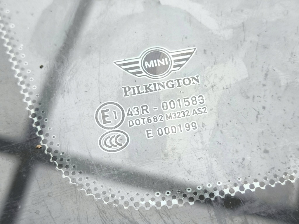 фото №9, Mini cooper countryman r60 2014 ліва сторона скло кузовна задня