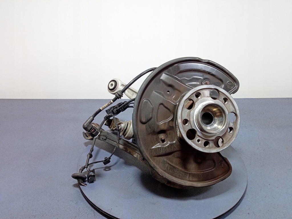 фото №1, Mercedes cls w257 поворотный кулак левая задняя рычаги