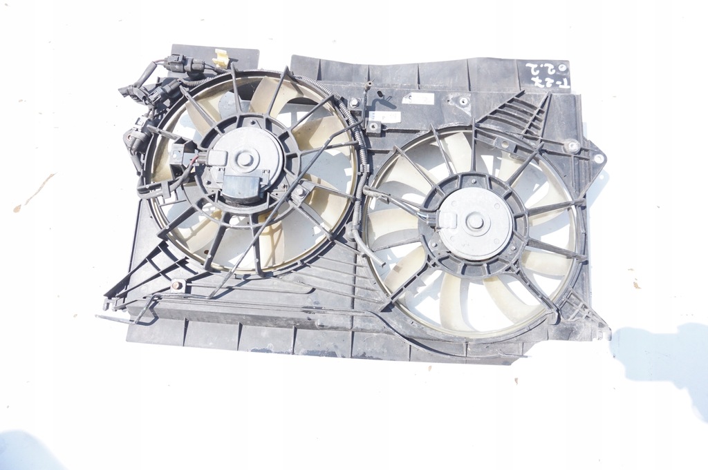 фото №1, Вентилятор радиатор toyota avensis t27 2.2 d4d