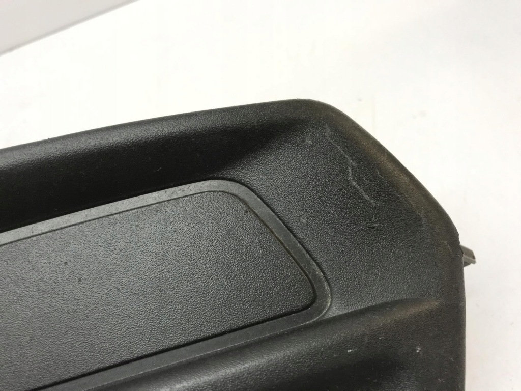 Iveco daily решётка бампер левый 105802356346 с Разборки