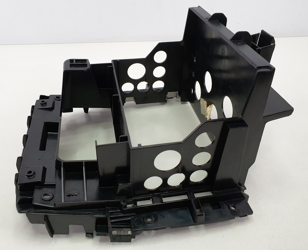 фото №4, Каркас корпус радио mercedes r w251 a2516800014