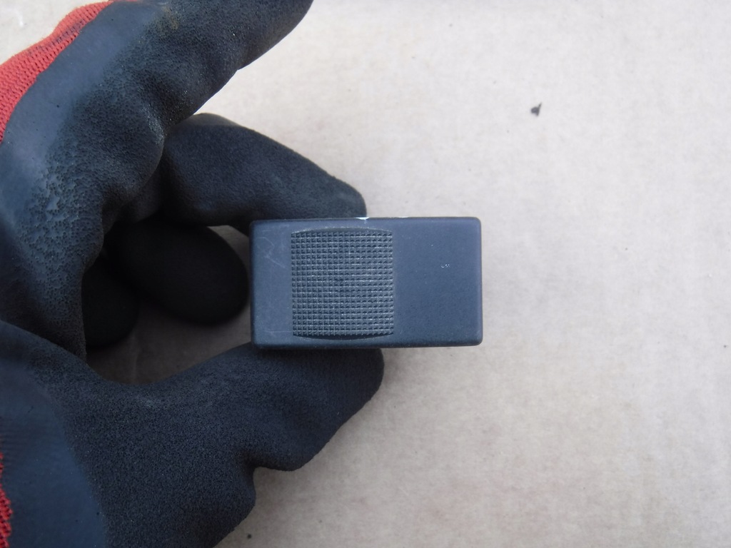 фото №1, Заглушка консоли audi a4 b5 4d0941515