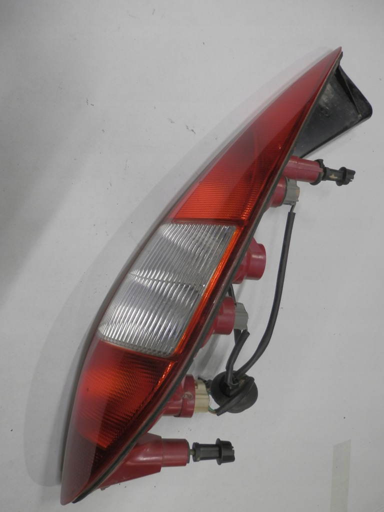 фото №1, Ford mondeo mk3 kombi лампа задня задня права