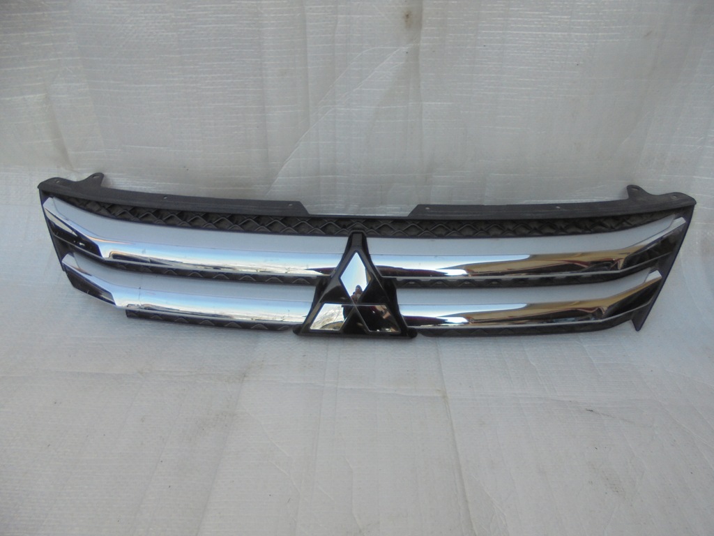 фото №1, Решётка радиатора решётка радиатора mitsubishi eclipse cross 17-21 7450b048 повреждённый slask