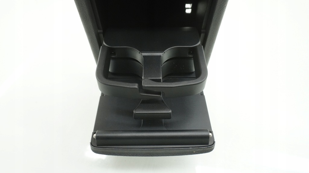 фото №11, Vw golf v 5 plus тунель середній бардачок прикурювач ґрати обдув 5m0863289