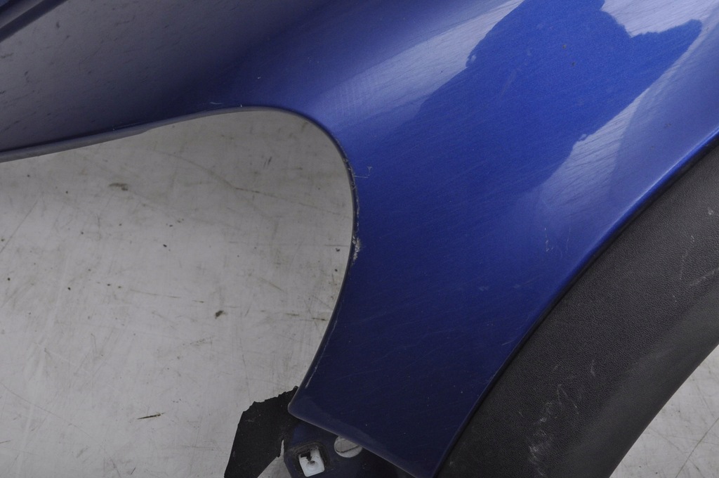 фото №7, Volvo c30 крила лівий перед передній молдинг