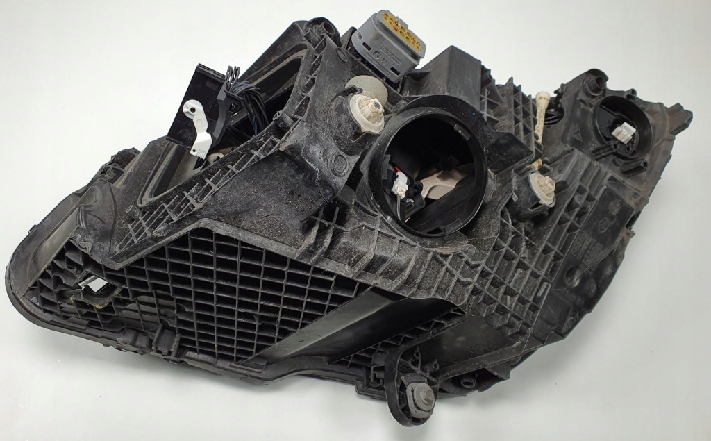 Фара правая перед full led mercedes w205 европа с Разборки