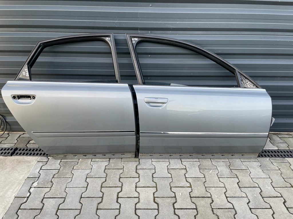 фото №1, Audi a8 d3 двері праве перед задня w колір ly7g