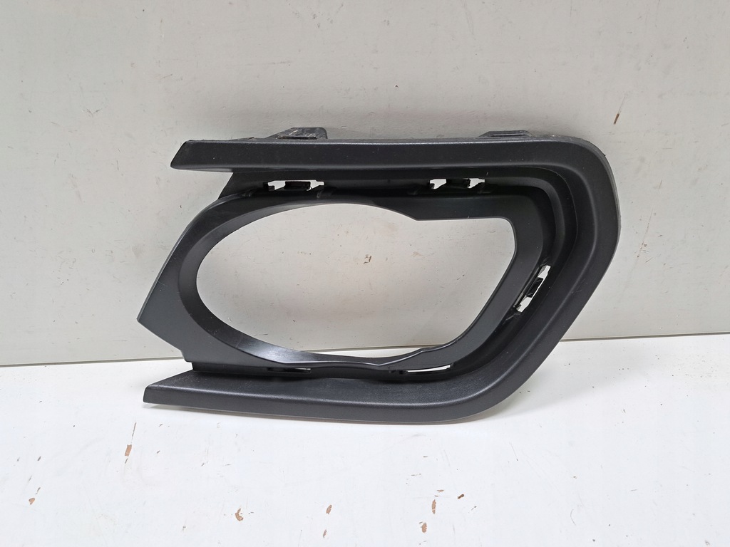 фото №1, Logan mcv ii 2 sandero ii 2 рамка противотуманной фары правый перед 261a28671r оригинал