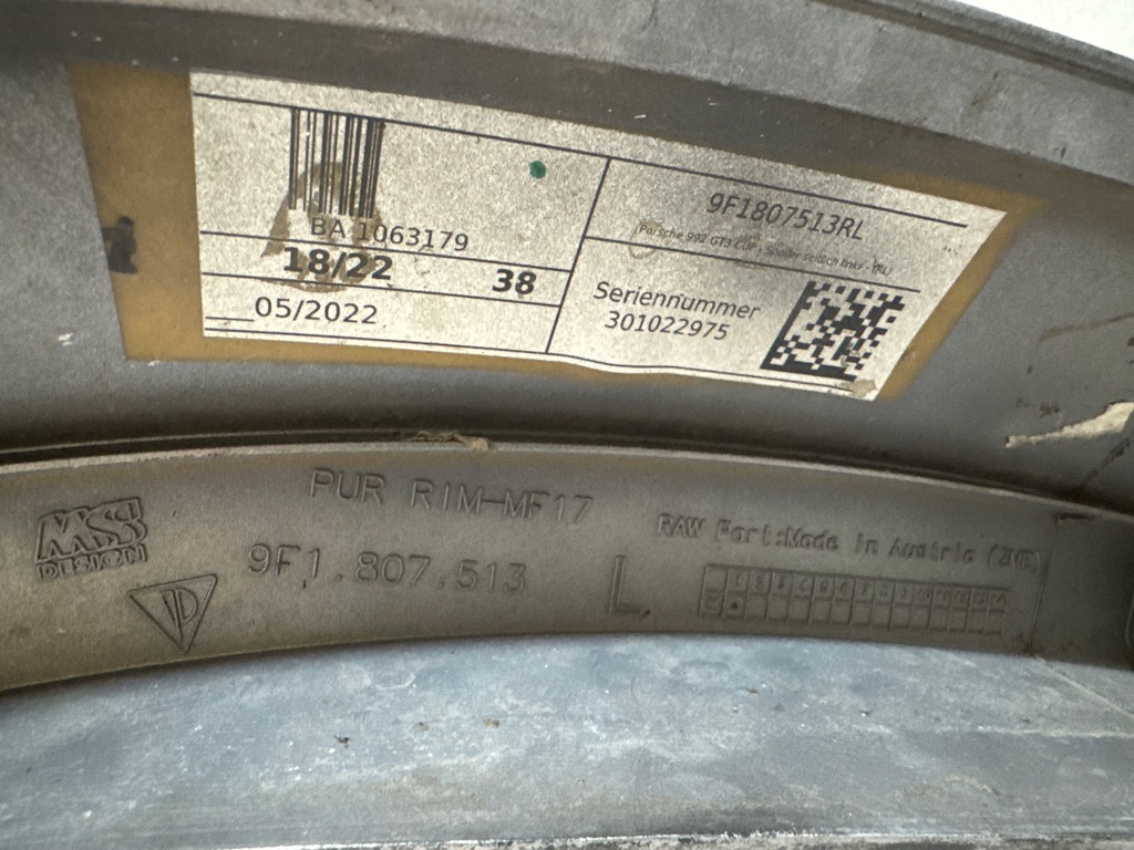 фото №10, Porsche 911 992 gt3 cup молдинг крила ліва 9f1807513