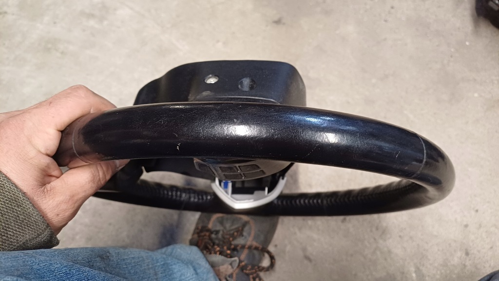 фото №8, Mitsubishi colt 09-12 воздуховод кожа