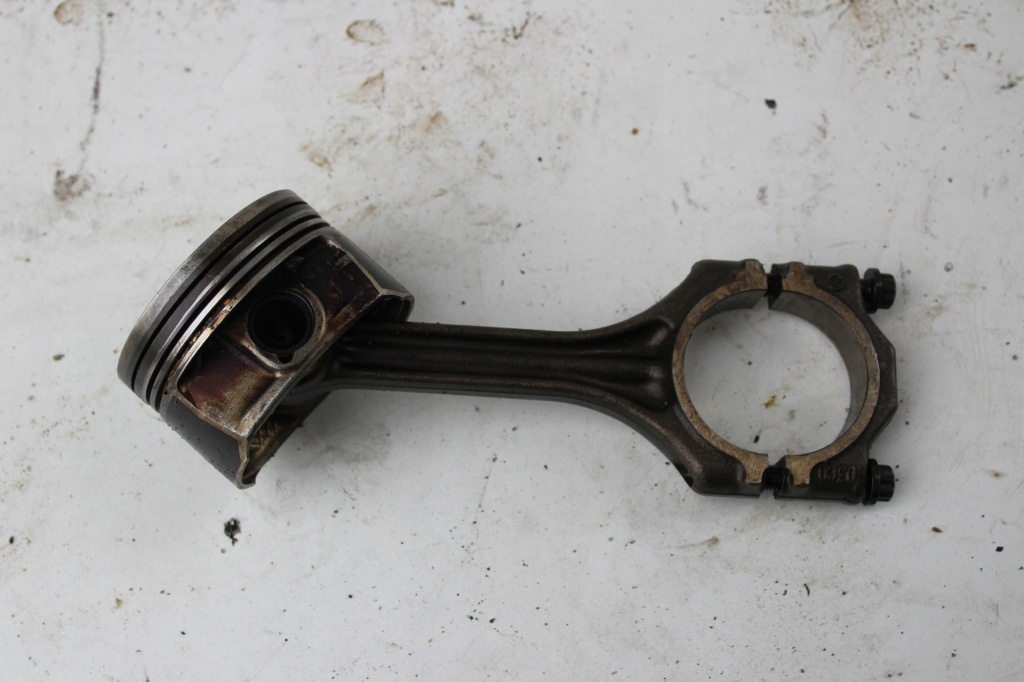 фото №1, Шатун поршень vw 03cd w081 76l921