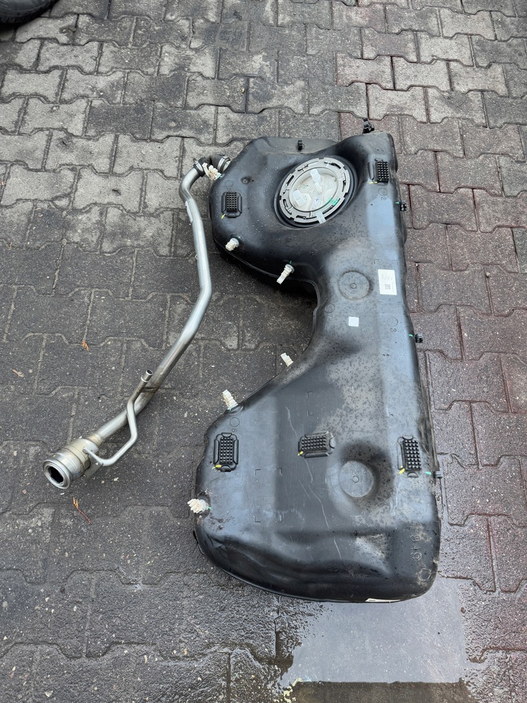 фото №1, Alfa romeo stelvio 2.9 бак пального kompletny