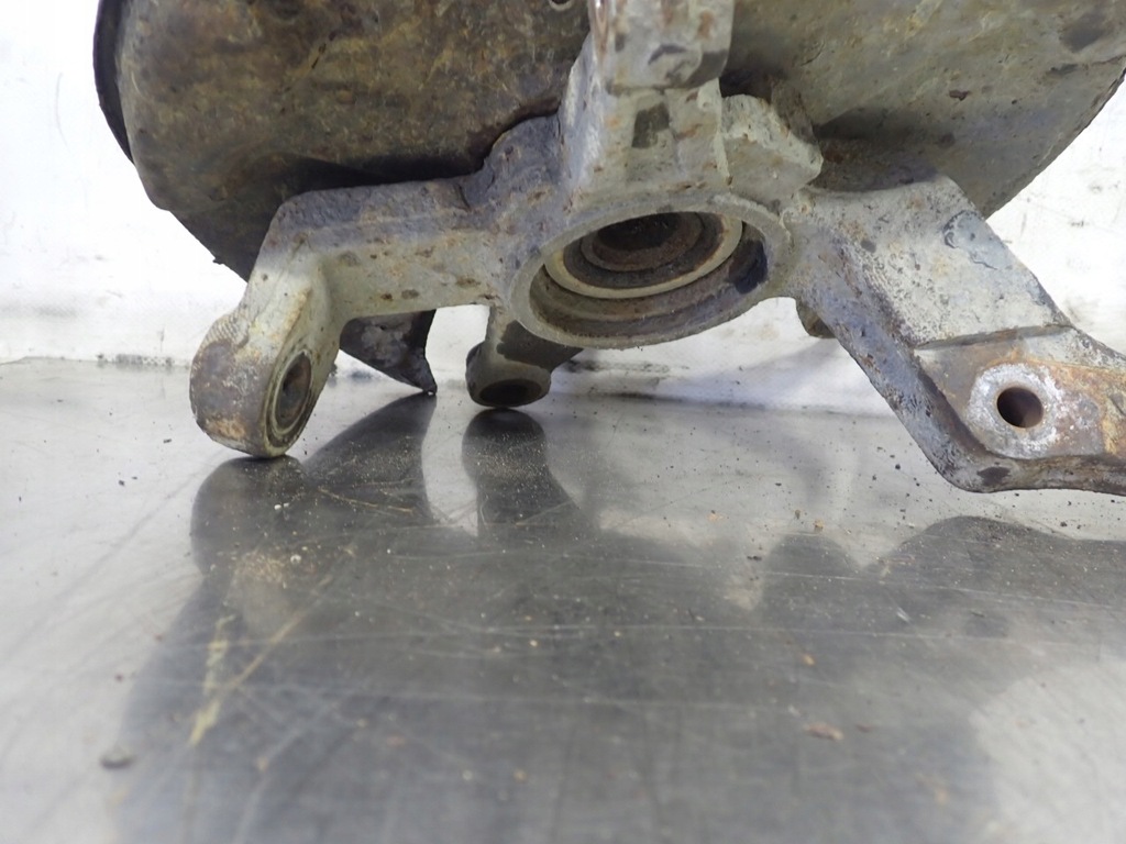 фото №6, Поворотный кулак ступица правый перед daihatsu terios 1.3