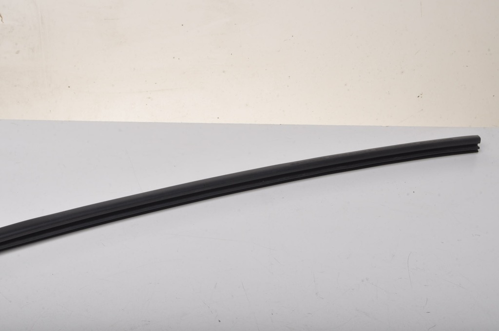 фото №4, Mclaren mp4 spider прокладка дверь правая