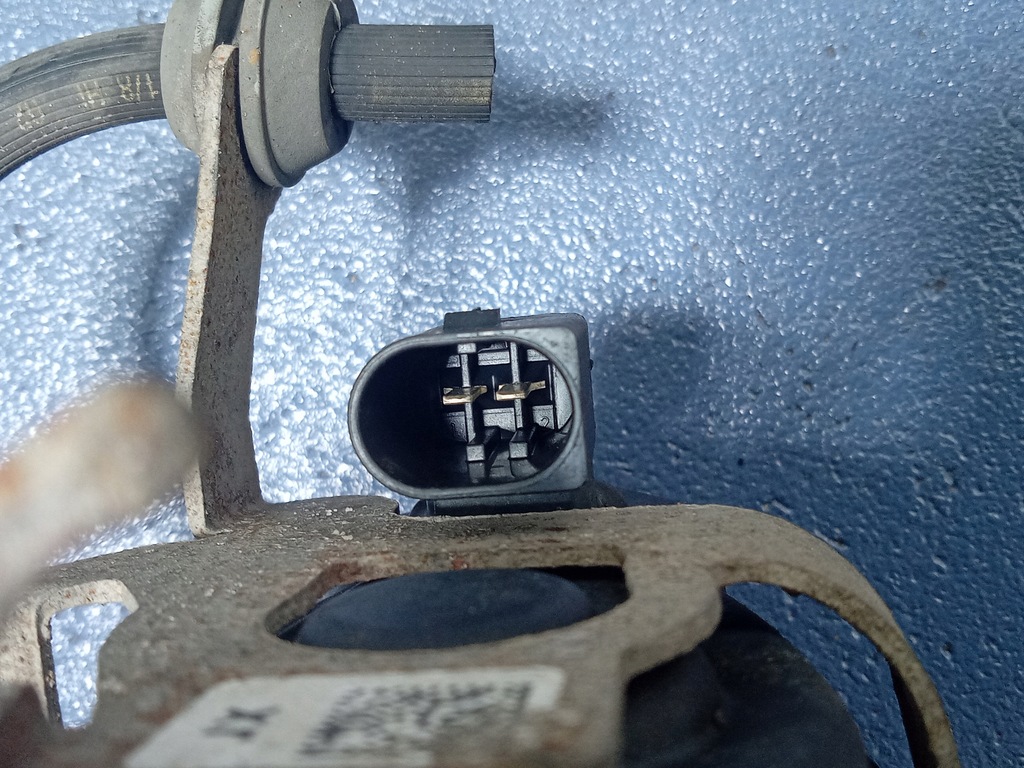 фото №6, Bmw 7 g11 g12 суппорт задний правый скоба 44/24