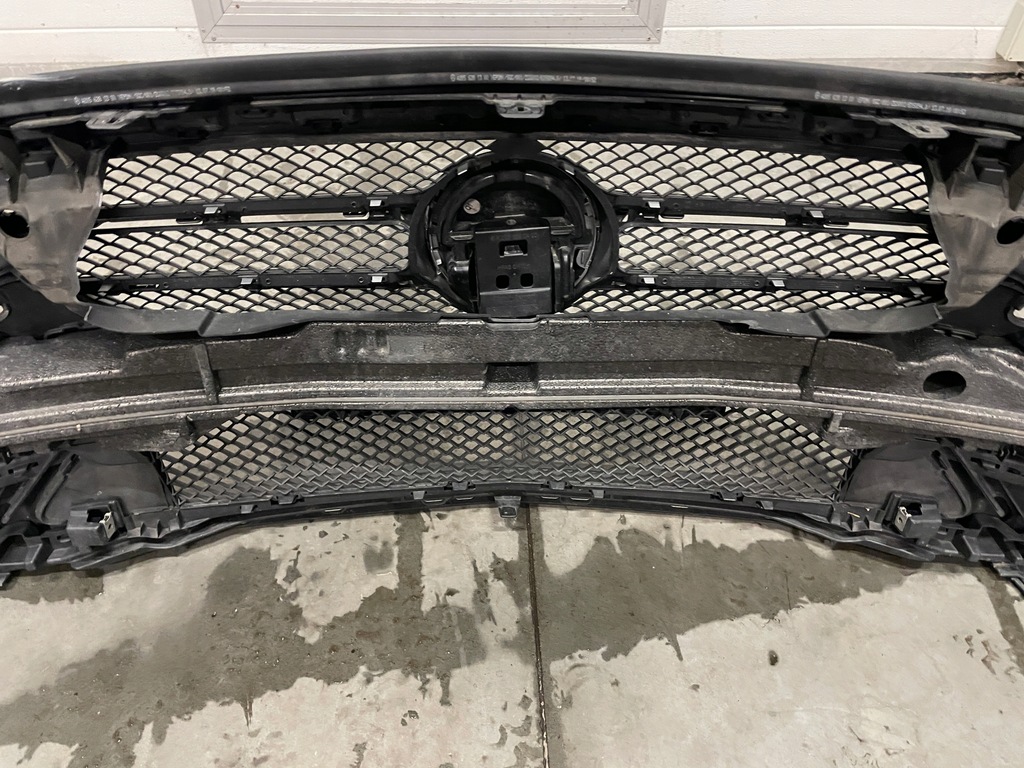 фото №7, Бампер mercedes c w205 перед lift 040