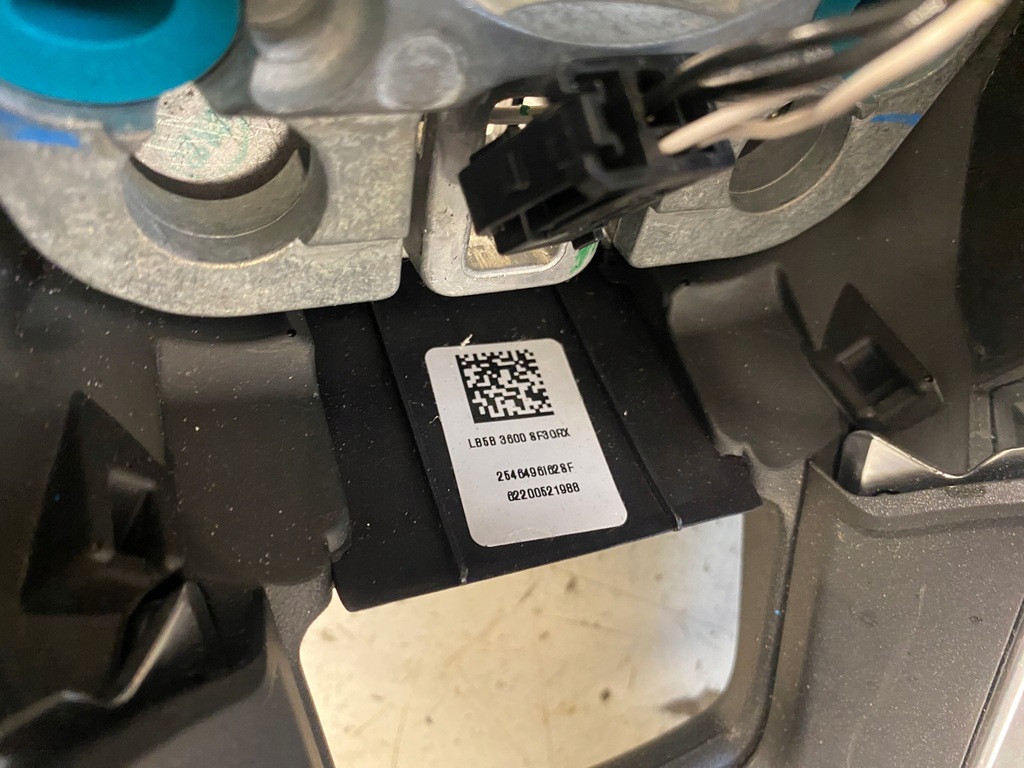 фото №13, Ford explorer 2020- повітропровід шкіра multi пелюстки перемикання