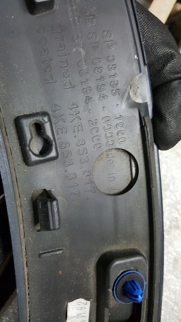 фото №12, Молдинг крила лівий задня audi e-tron 4ke853817a