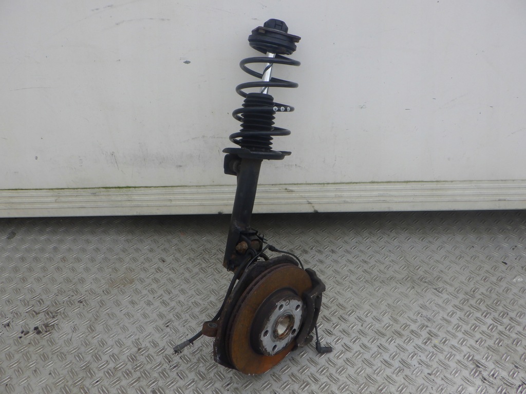 фото №1, Амортизационная стойка левый mercedes w169 a klasa 2,0