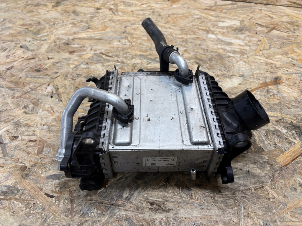 Купить Mercedes интеркулер радиатор a6540904101 2023 год