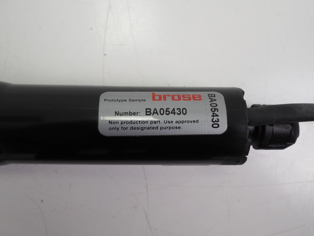 фото №7, Амортизатори привід кришки електричний bmw g31