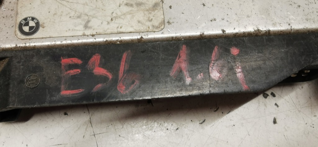 Bmw 3 e36 блок керування двигуна 1734709 0261200522 1.6 бензин Зі Шроту