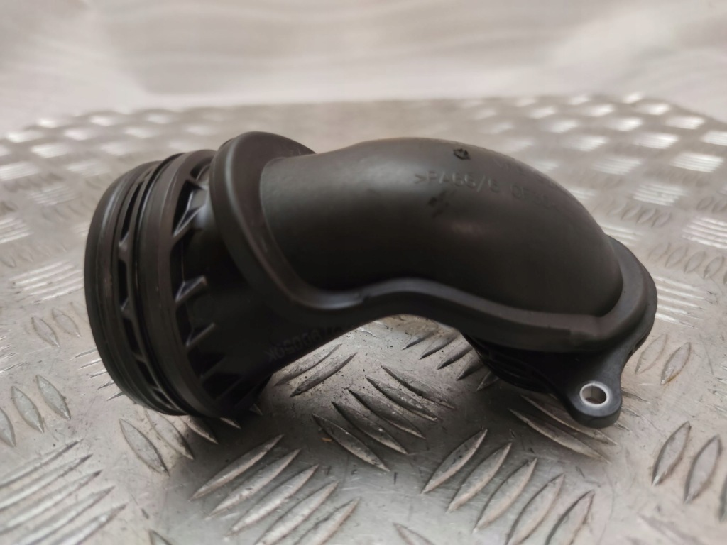 Купити Bmw 2 f46 2016 труба впускний турбіни 4947758500