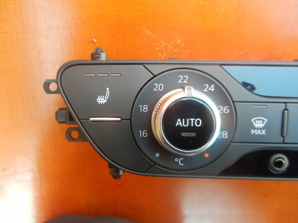 фото №7, Панель кондиционера audi a4 b9 8w 16r