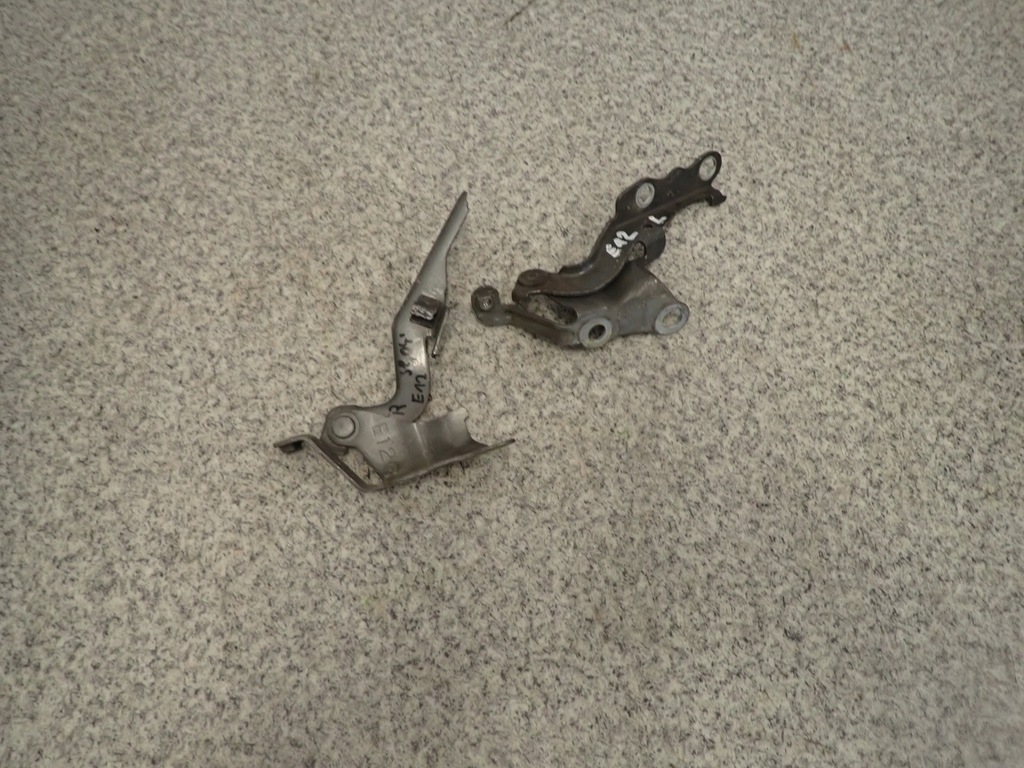 фото №5, Toyota corolla e12 петля капот левый lub правый