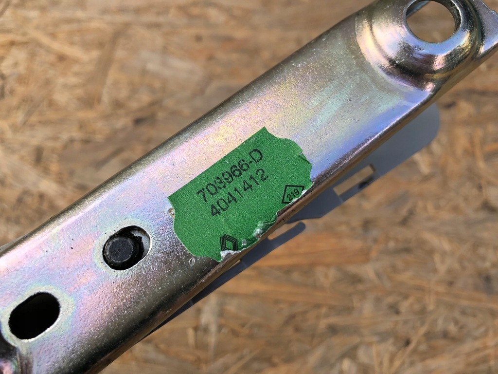 фото №4, Регулювання поперечина dacia sandero ii