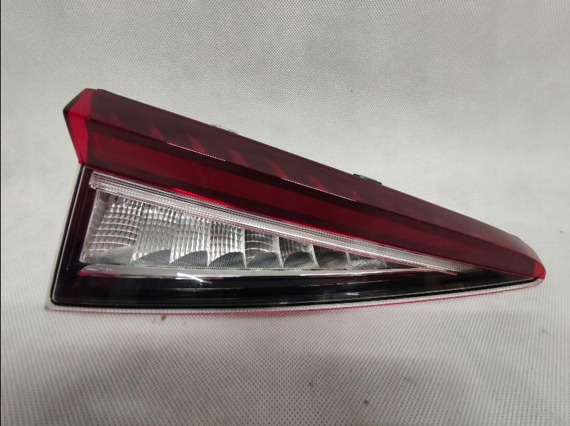 фото №1, Лампа задняя задняя skoda enyaq левая w крышка led