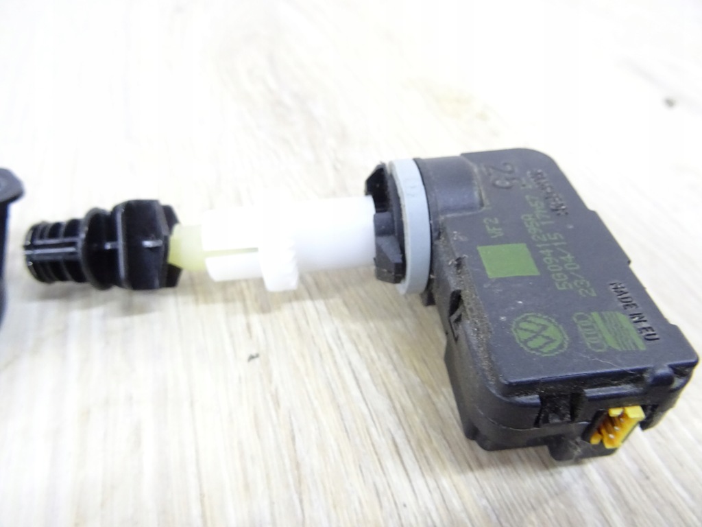 фото №6, Vw golf vii крышка фара lewego 5g0941607a