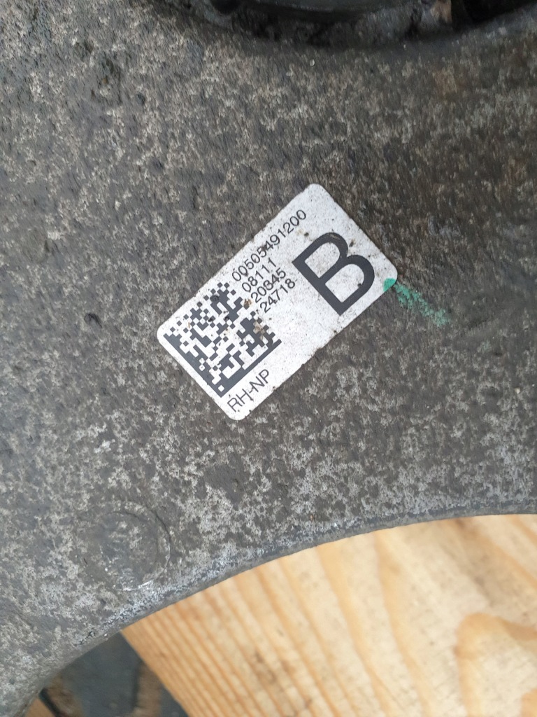 фото №2, Alfa romeo giulia важіль правий задня 505491200 rwd