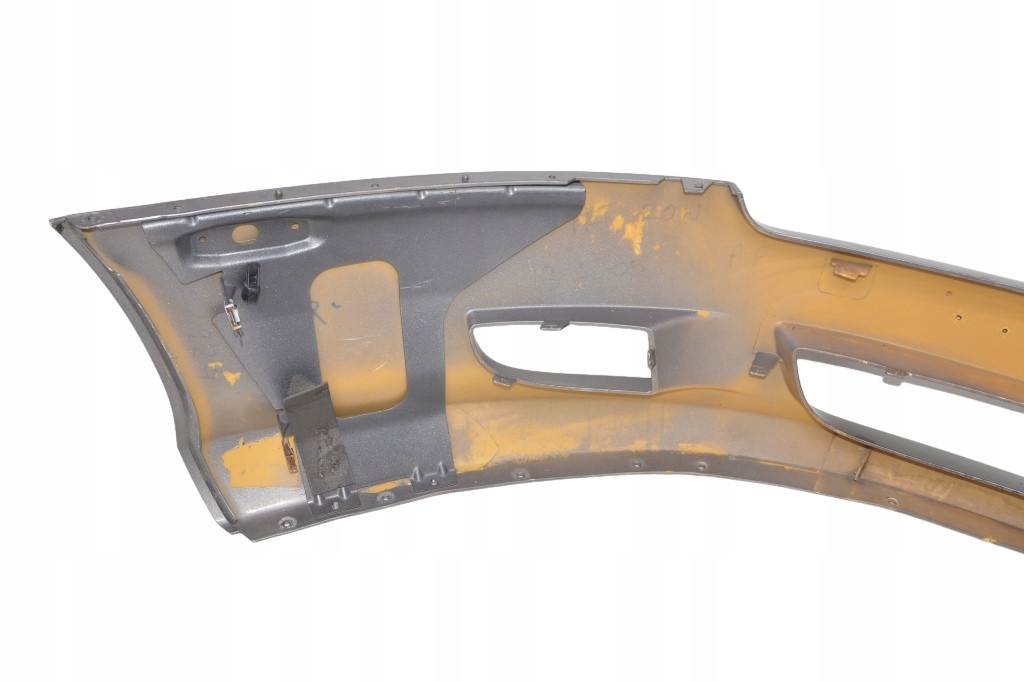 фото №11, Aston martin db9 бампер передний