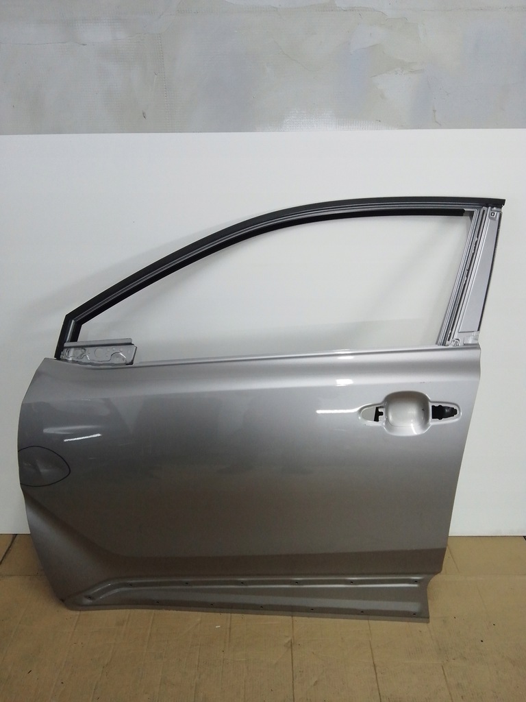 фото №1, Toyota c - hr двері лівий перед