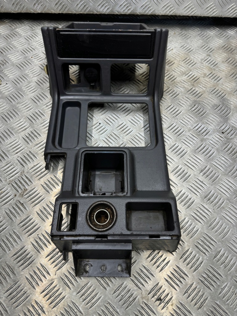 фото №1, Консоль туннель средний mitsubishi pajero ii mb680301