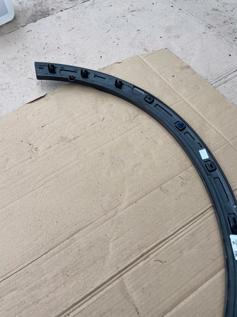 фото №7, Audi q4 e-tron левая молдинг крыла 89a853717c 89a853817c