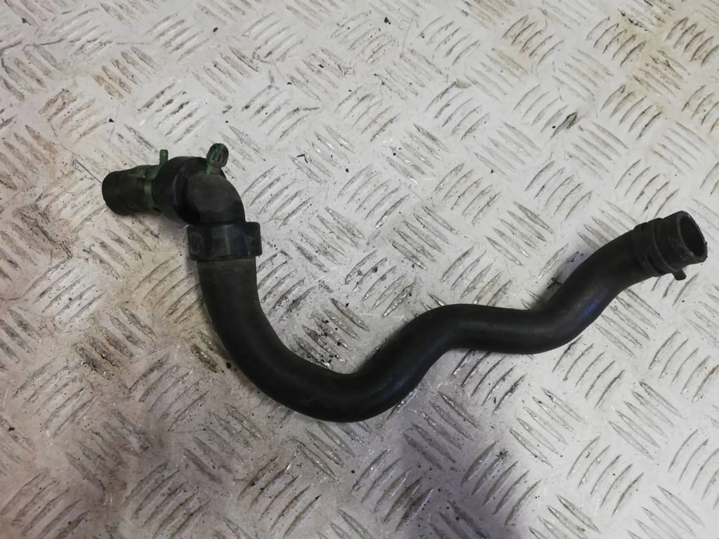 Купити Шланг радіатора води renault megane iv 1.5 dci 924101447r