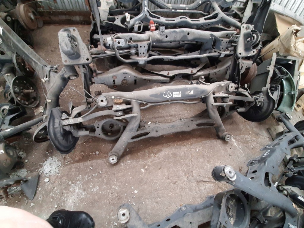 фото №13, Задня балка 4x2 skoda superb 5n0505235q