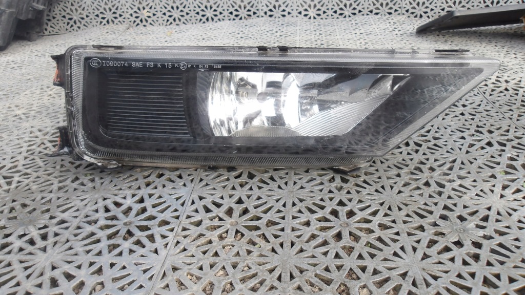 фото №1, Противотуманная фара правый перед vw tiguan ii 5na